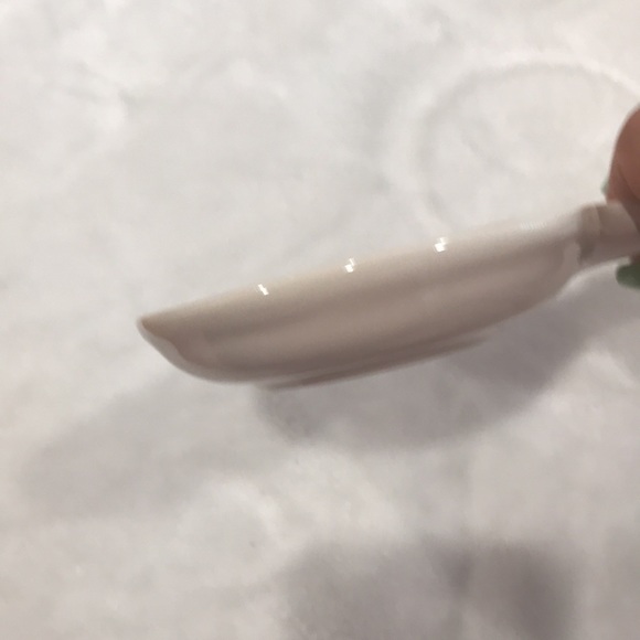 RAE DUNN ARTISAN COLLECTION BY MAGENTA SPOON REST “SPOON “ - Picture 6 of 10